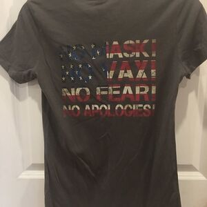 Medium no mask short sleeve gray fitted shirt